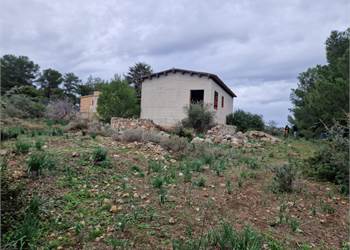 In vendita in contrada Cugni