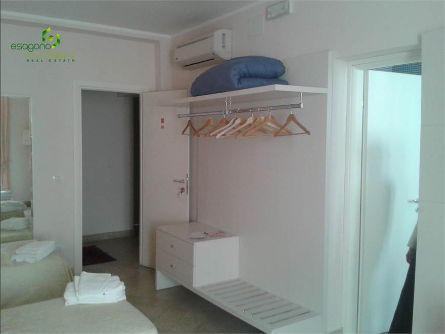 Photo 51