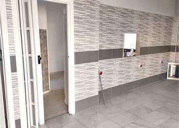 Commercial Premises / Showrooms for Sale in Siracusa