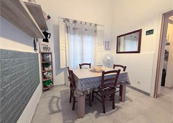 A DUE PASSI DAL CORSO GELONE